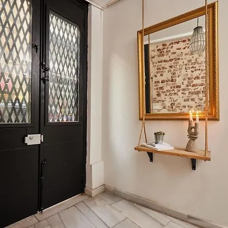Stunning At Unbeatable Location Apartment *