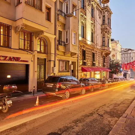 Stunning At Unbeatable Location * Istanbul