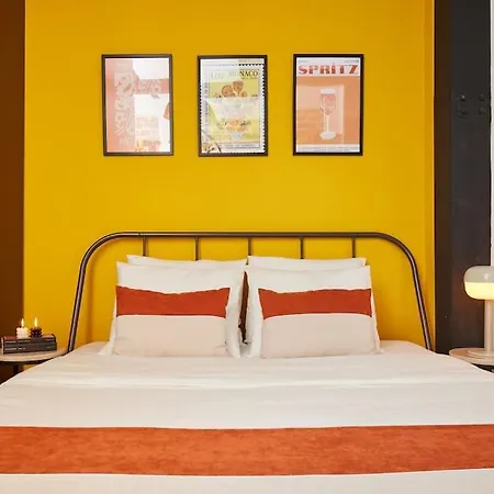 Apartment Stunning At Unbeatable Location *